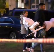 Gestul care a emoționat pe toată lumea: Ce a reușit să scoată un tânăr din blocul care a explodat, vineri, în Rahova